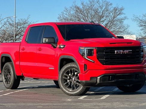 Used 2025 GMC Sierra 1500 Elevation w/ X31 Off-Road Package image 2