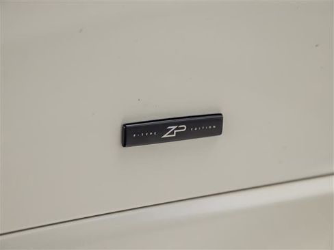 Used 2024 Jaguar F-TYPE R AWD/4WD image 16