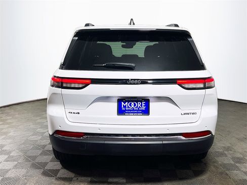 Used 2023 Jeep Grand Cherokee Limited image 7