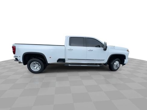 Certified 2024 Chevrolet Silverado 3500 High Country w/ Technology Package AWD/4WD image 9