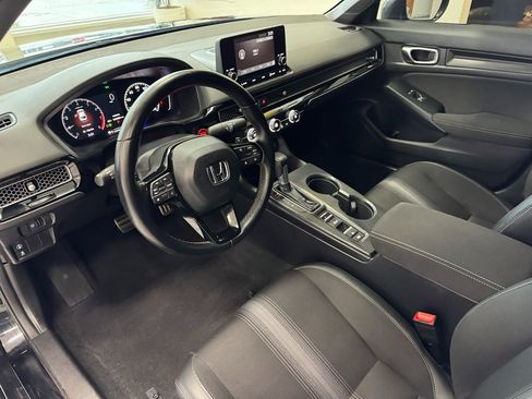 Used 2023 Honda Civic Sport image 16