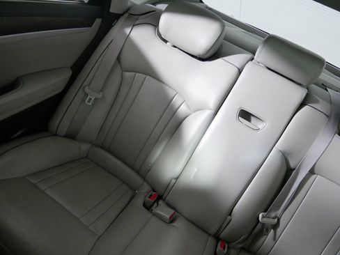 Used 2017 Genesis G80 3.8 w/ Option Group 03 image 12