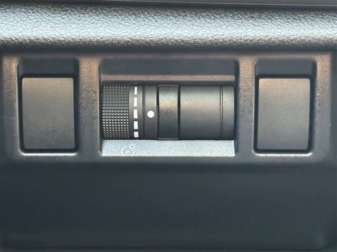 Certified 2025 Subaru Impreza 2.0i image 20