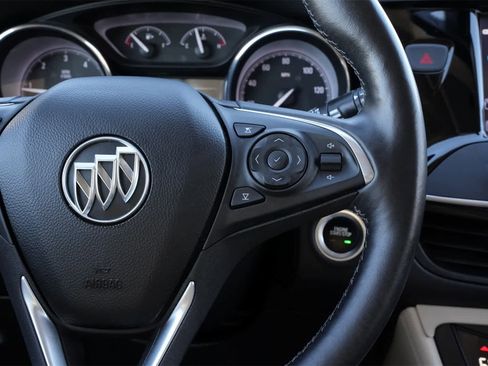 Used 2020 Buick Envision Essence image 12