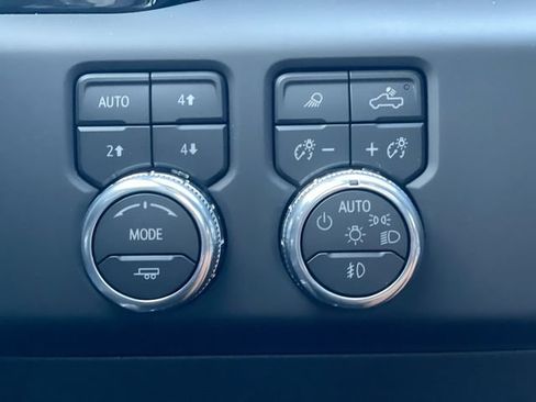 Certified 2026 GMC Sierra 1500 Denali w/ Denali Reserve Package AWD/4WD image 24