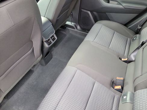 New 2026 Chevrolet Equinox LT image 9