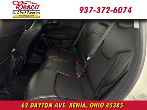 Used 2018 Jeep Compass Latitude w/ Popular Equipment Group AWD/4WD image 9
