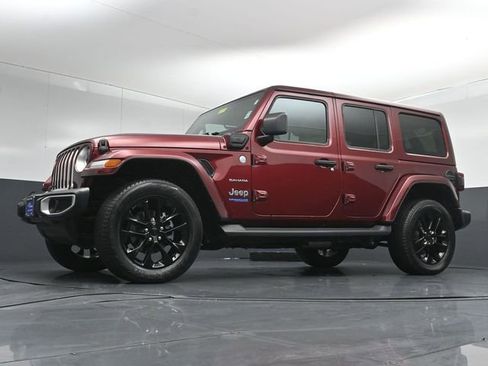 Used 2021 Jeep Wrangler Unlimited Sahara w/ Cold Weather Group AWD/4WD image 41