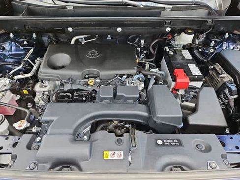 Used 2024 Toyota RAV4 XLE FWD image 12