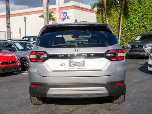 Used 2023 Honda Pilot EX-L image 6