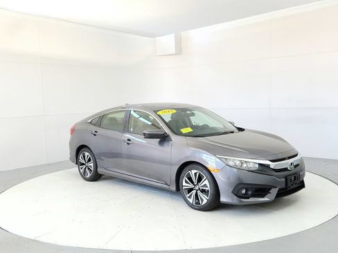 Used 2018 Honda Civic EX-T image 7