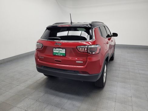 Used 2019 Jeep Compass Latitude w/ Popular Equipment Group AWD/4WD image 7