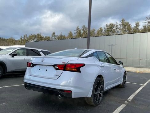 New 2025 Nissan Altima 2.5 SR image 4