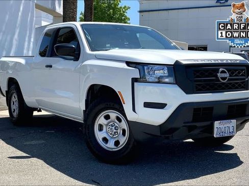Used 2022 Nissan Frontier S w/ Technology Package RWD image 2