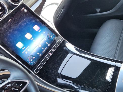 Used 2025 Mercedes-Benz GLC 300 GLC 300 image 17