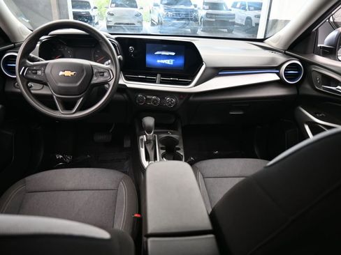 Used 2024 Chevrolet Trax LS w/ Driver Confidence Package image 34