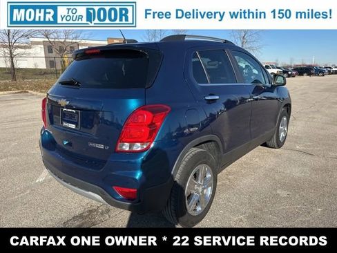 Used 2020 Chevrolet Trax LT w/ LT Convenience Package image 5