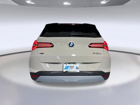 Used 2026 BMW X3 xDrive30i w/ Premium Package AWD/4WD image 10