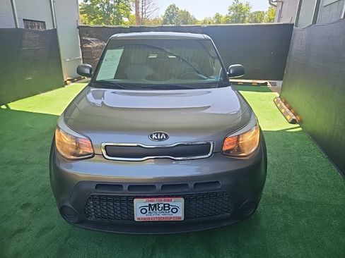 Used 2016 Kia Soul w/ Convenience Package FWD image 11