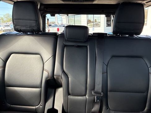 Used 2024 Ford Bronco Badlands image 42