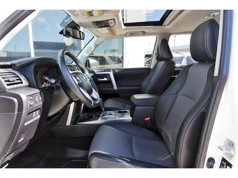 Used 2023 Toyota 4Runner SR5 Premium image 30