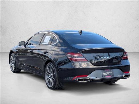 Used 2025 Genesis G70 2.5T image 8