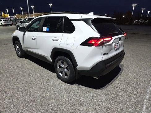 New 2025 Toyota RAV4 XLE image 5