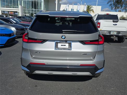 Used 2025 BMW X1 xDrive28i image 4