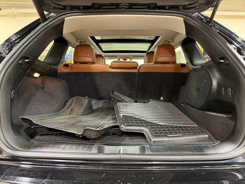 Used 2019 Jeep Cherokee Overland w/ Technology Group image 22