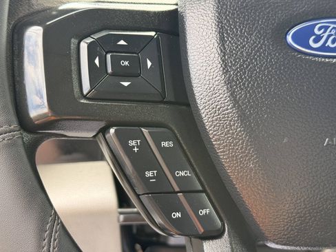 Used 2021 Ford F350 XLT w/ XLT Premium Package AWD/4WD image 25