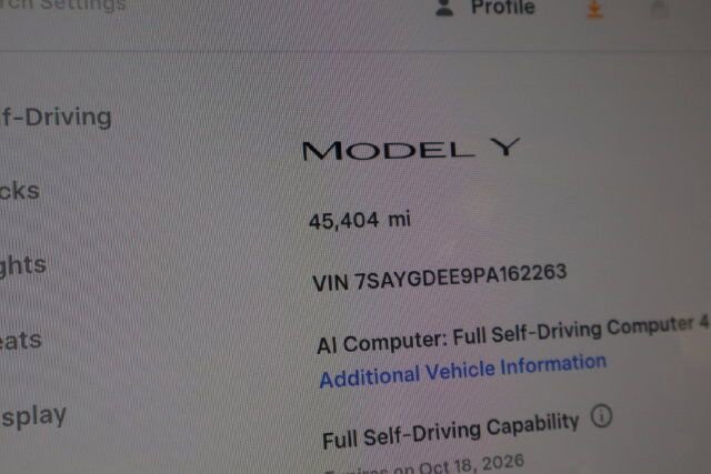 Used 2023 Tesla Model Y Long Range AWD/4WD image 40