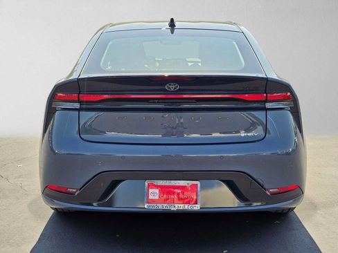 Certified 2026 Toyota Prius XLE FWD image 4