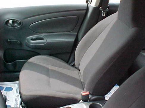 Used 2012 Nissan Versa S w/ Cruise Control Pkg image 10