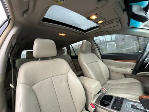 Used 2013 Subaru Outback 2.5i Limited w/ Moonroof Pkg image 27