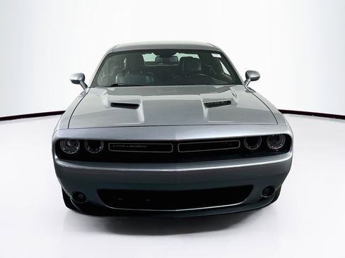 Used 2018 Dodge Challenger R/T Plus RWD image 2