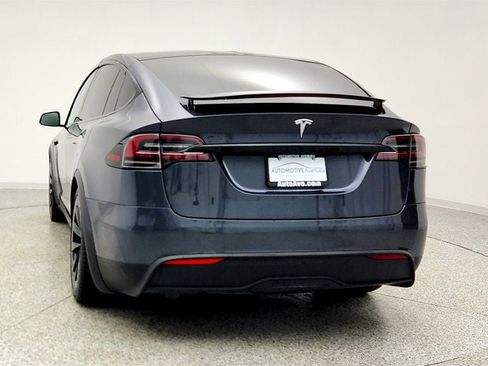 Used 2022 Tesla Model X image 6
