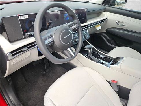 New 2026 Hyundai Tucson SE image 3