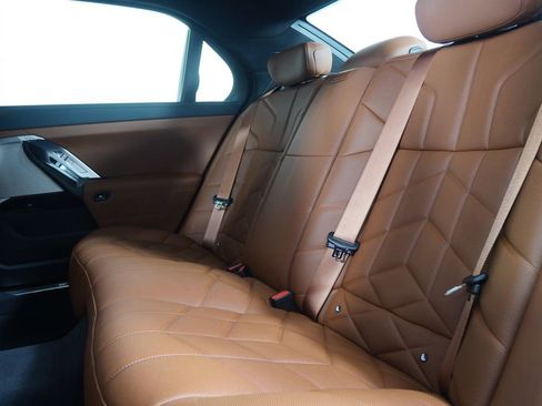 Certified 2025 BMW 740i image 16