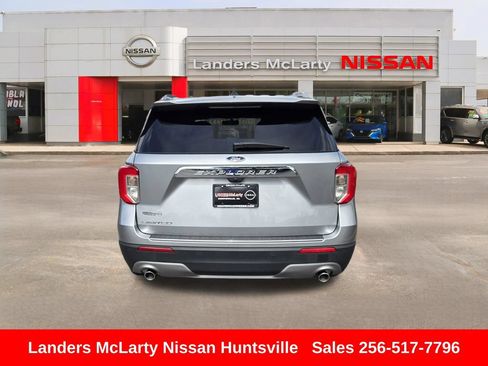 Used 2024 Ford Explorer Limited w/ Limited Technology Package RWD image 5