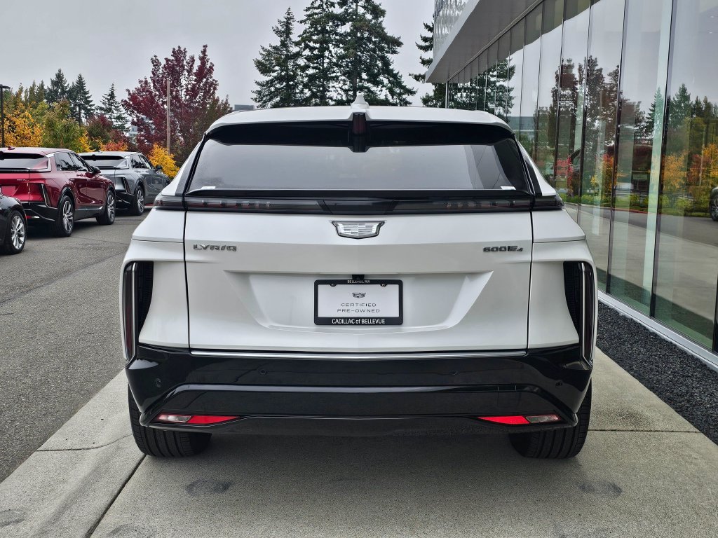 Certified 2024 Cadillac Lyriq Luxury AWD/4WD image 4