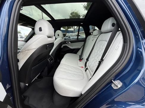 Used 2023 BMW X5 xDrive40i w/ Premium Package AWD/4WD image 34
