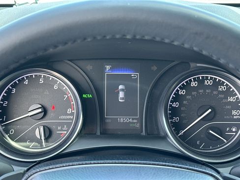 Used 2024 Toyota Camry SE w/ Convenience Package FWD image 10