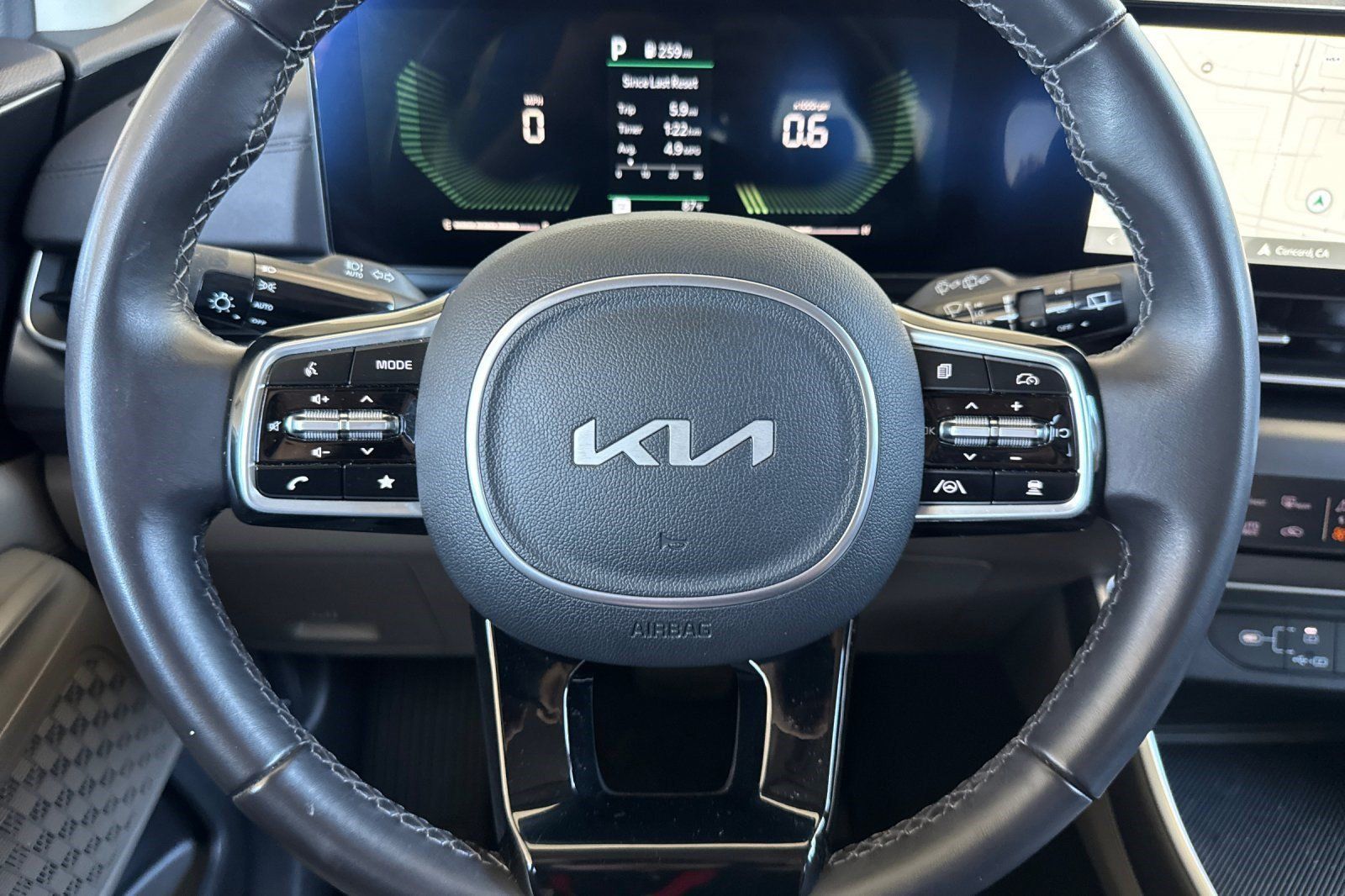 Used 2026 Kia Carnival FWD image 11