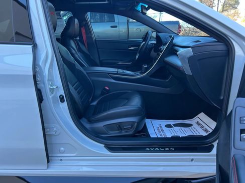 Used 2021 Toyota Avalon TRD image 68