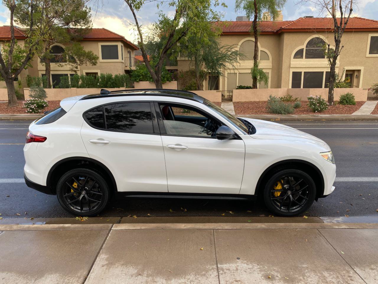 Used 2019 Alfa Romeo Stelvio w/ Nero Edizione RWD image 9