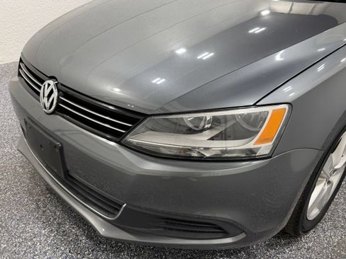Used 2013 Volkswagen Jetta TDI FWD image 16