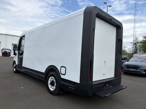 Used 2024 Chevrolet Brightdrop 600 w/ Commercial Equipment Package AWD/4WD image 6