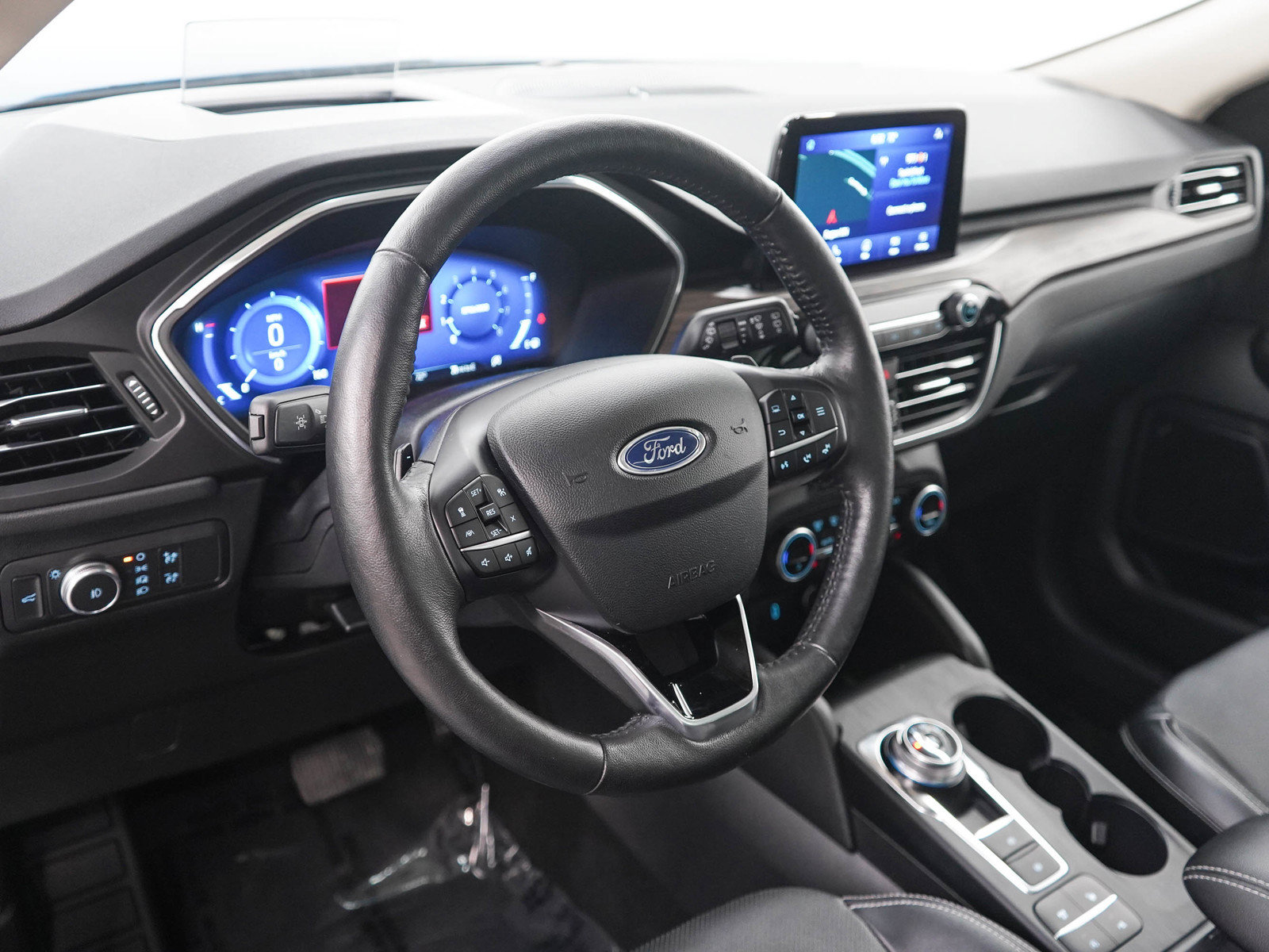 Used 2020 Ford Escape Titanium AWD/4WD image 20