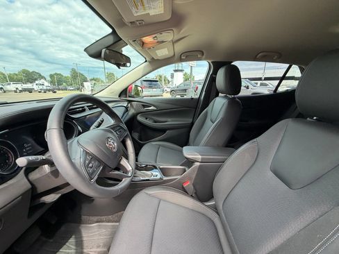 Used 2023 Buick Encore GX Preferred w/ Cold Weather Comfort Package FWD image 4