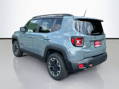Used 2016 Jeep Renegade Trailhawk AWD/4WD image 8
